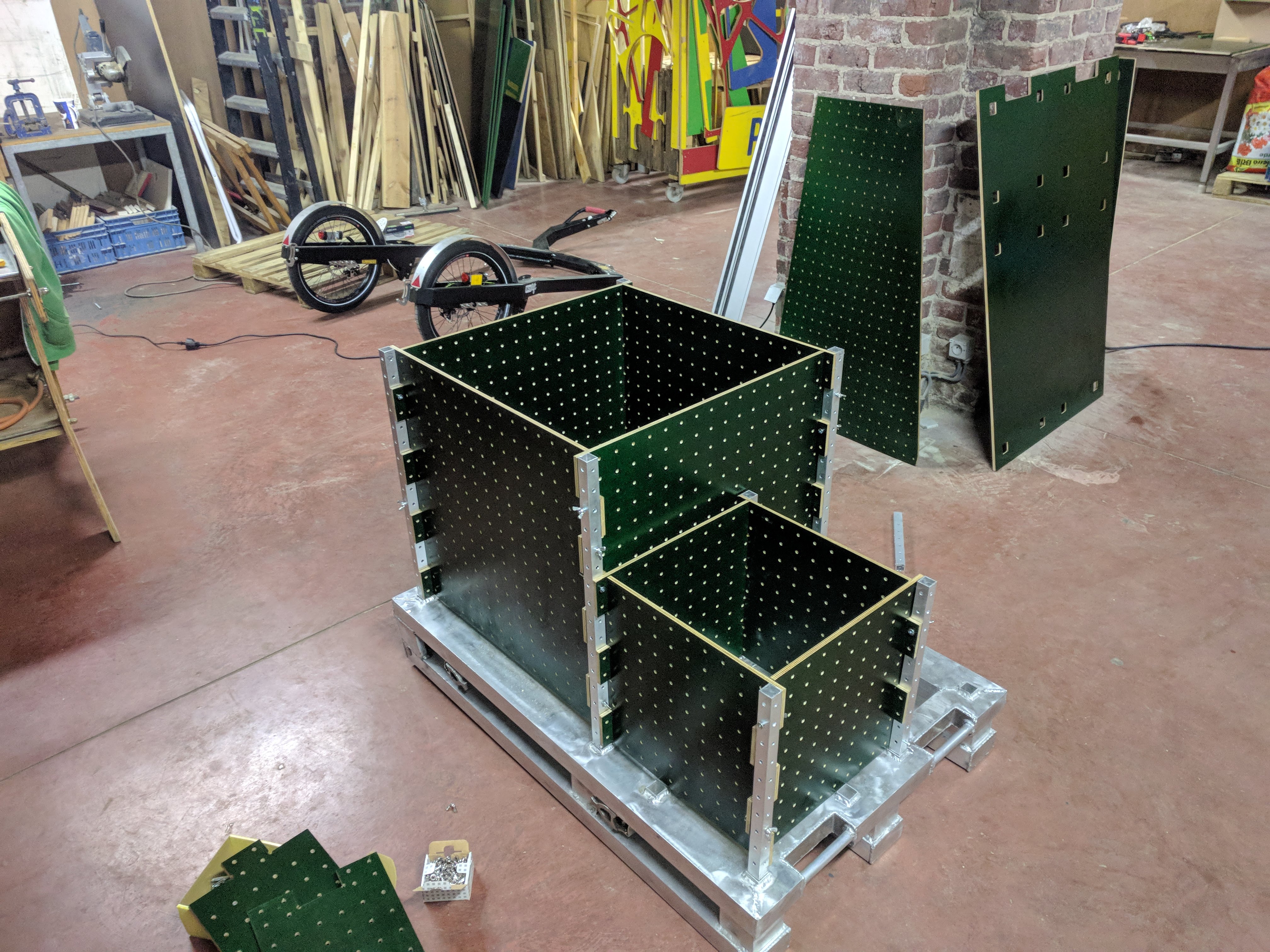 PLAYBOX: module detail